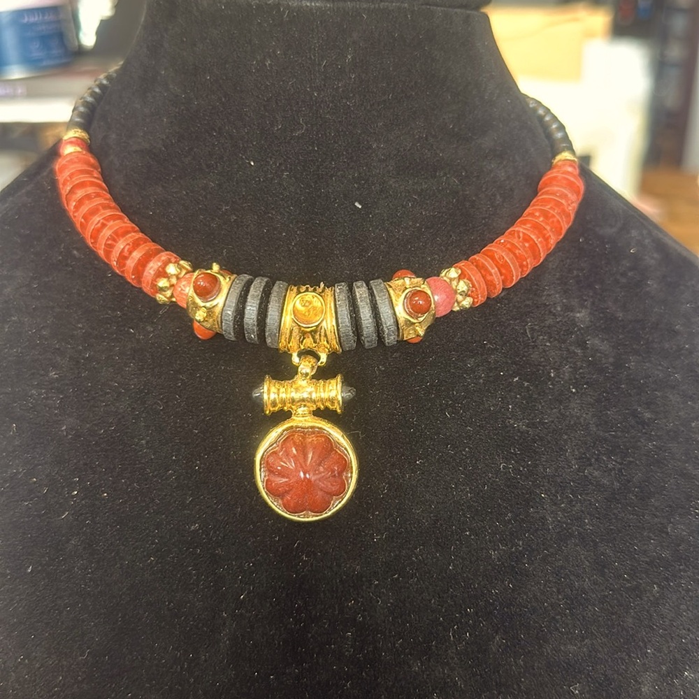 FR choker